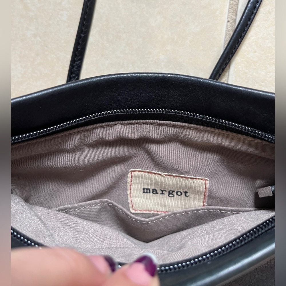 Margot Women’s Genuine Leather Small Crossbody Bag Black EUC - Picture 9 of 13